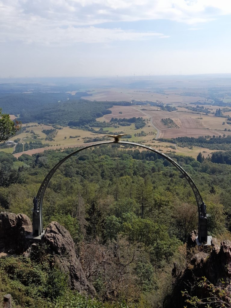 You are currently viewing 23.04.2023, So, Wanderung zum Adlerbogen bei Dannenfels